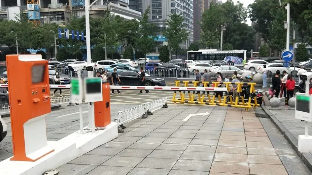 看完这7个停车场升级范例，发现停车云服务解决方案“真香”！